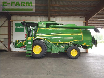 Máy gặt đập JOHN DEERE T550