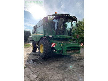 Máy gặt đập JOHN DEERE T660