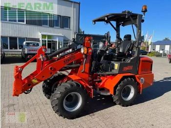 Máy xúc lật bánh lốp