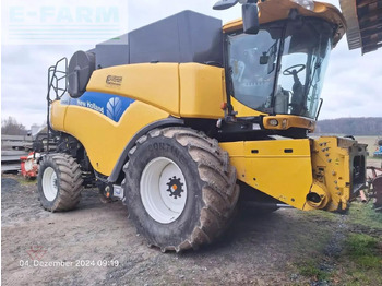 Máy gặt đập NEW HOLLAND CR9080