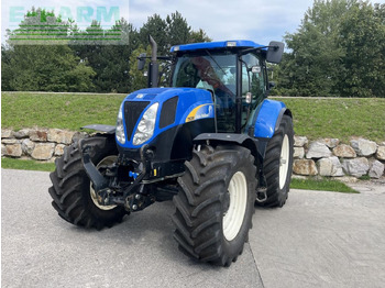 Máy cày NEW HOLLAND T6000