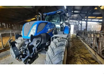Máy cày NEW HOLLAND T7
