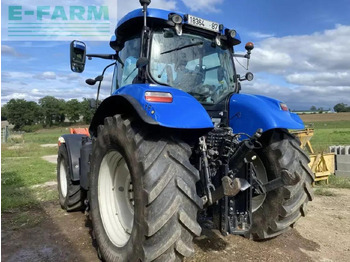 Máy cày New Holland t7 200 autocommand: hình 4 Máy cày New Holland t7 200 autocommand: hình 4