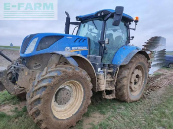Máy cày NEW HOLLAND T7.270