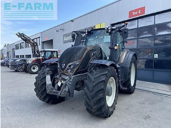 Máy cày VALTRA T214
