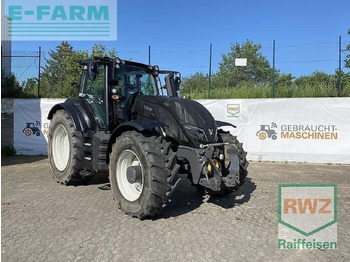 Máy cày VALTRA T174