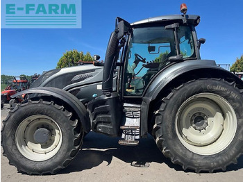 Máy cày VALTRA T174