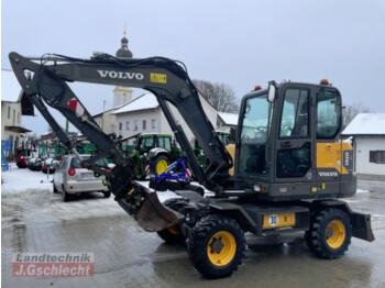 Máy xúc bánh lốp VOLVO EW60E