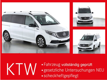 Xe van chở khách MERCEDES-BENZ