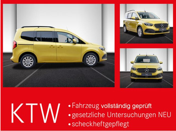 Xe van chở khách MERCEDES-BENZ