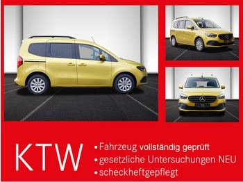 Xe van chở khách MERCEDES-BENZ