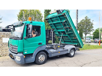 Xe tải nâng móc MERCEDES-BENZ Atego 821