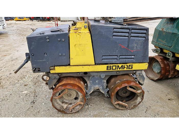 Máy lăn BOMAG