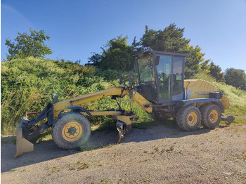 Máy san NEW HOLLAND