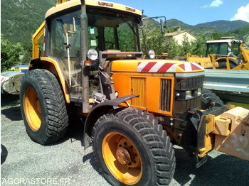 Máy móc nông nghiệp JOHN DEERE 6220