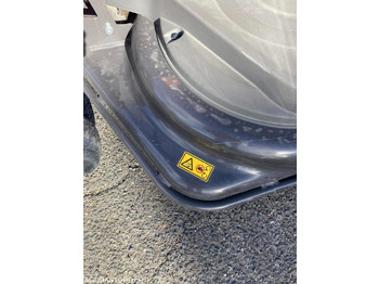 Cho thuê Husqvarna RC320TS 4x4 Husqvarna RC320TS 4x4: hình 4 Cho thuê Husqvarna RC320TS 4x4 Husqvarna RC320TS 4x4: hình 4