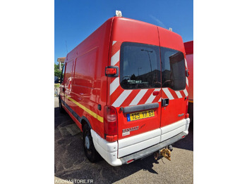 Xe van chở hàng Renault Master -125YR69: hình 4