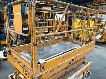 Nền bục trên không GENIE GS2646