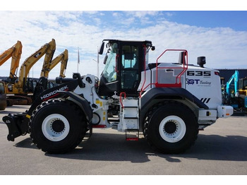 Máy xúc lật bánh lốp HIDROMEK