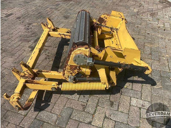 Đính kèm máy gặt NEW HOLLAND