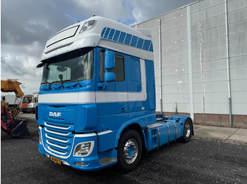 Xe đầu kéo DAF XF 440
