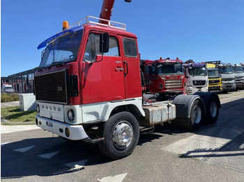 Xe đầu kéo VOLVO