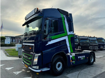 Xe đầu kéo VOLVO FH 460
