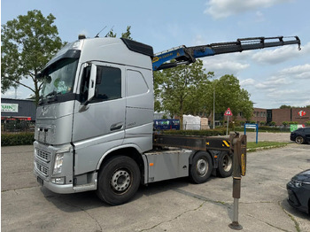 Xe đầu kéo VOLVO FH 460