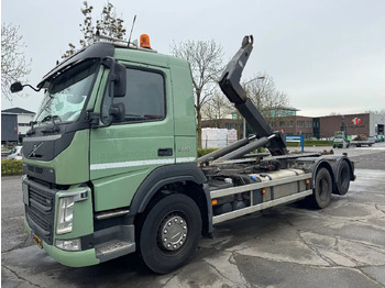 Xe tải nâng móc VOLVO FM 370