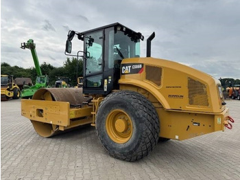 Máy đầm CATERPILLAR CS66B
