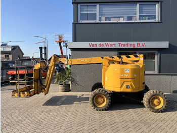 Xe nâng người nhiều khớp nối KUBOTA