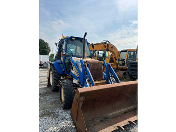 Máy xúc bánh lốp CASE 580K