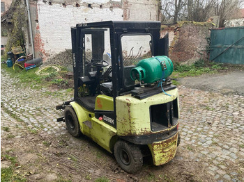 Xe nâng 2001 CLARK CGP 25 H FORKLIFT: hình 4 Xe nâng 2001 CLARK CGP 25 H FORKLIFT: hình 4