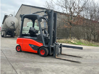 Xe nâng LINDE E20