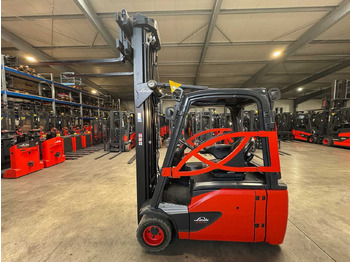 Xe nâng LINDE E20