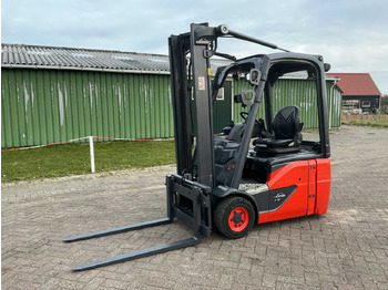 Xe nâng LINDE E15