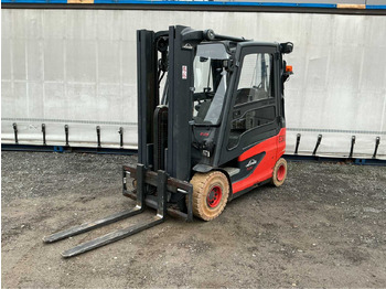 Xe nâng LINDE E25