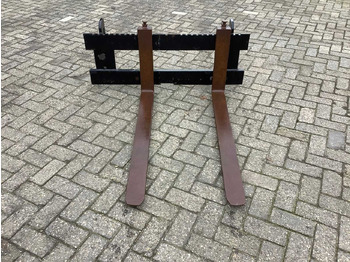 Máy xúc lật bánh lốp ATLAS