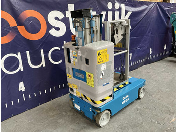 Nền bục trên không GENIE