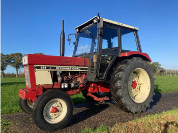 Máy cày INTERNATIONAL