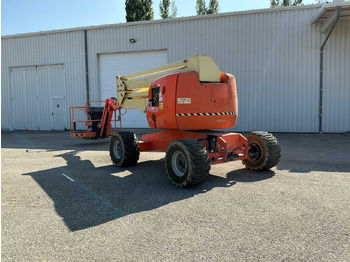 Nền bục trên không JLG