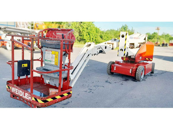 Nền bục trên không JLG