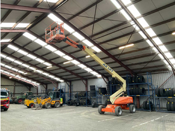 Nền bục trên không JLG