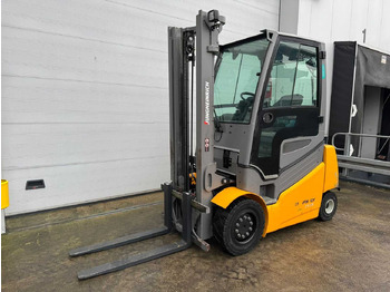 Xe nâng JUNGHEINRICH EFG