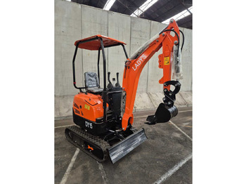 Máy xúc mini LADYS