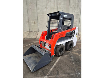 Máy xúc lật mini bánh xích LADYS - 2025 - LA670 - SKID STEER LOADER: hình 3