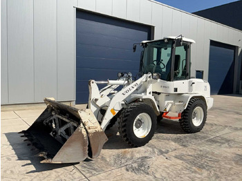 Máy xúc lật bánh lốp VOLVO L30G
