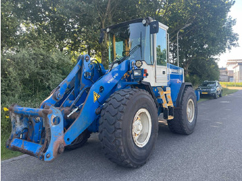 Máy xúc lật bánh lốp VOLVO L70C
