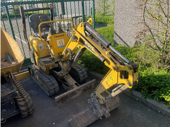 Máy xúc mini YANMAR