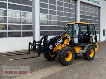 Máy xúc lật bánh lốp JCB 407